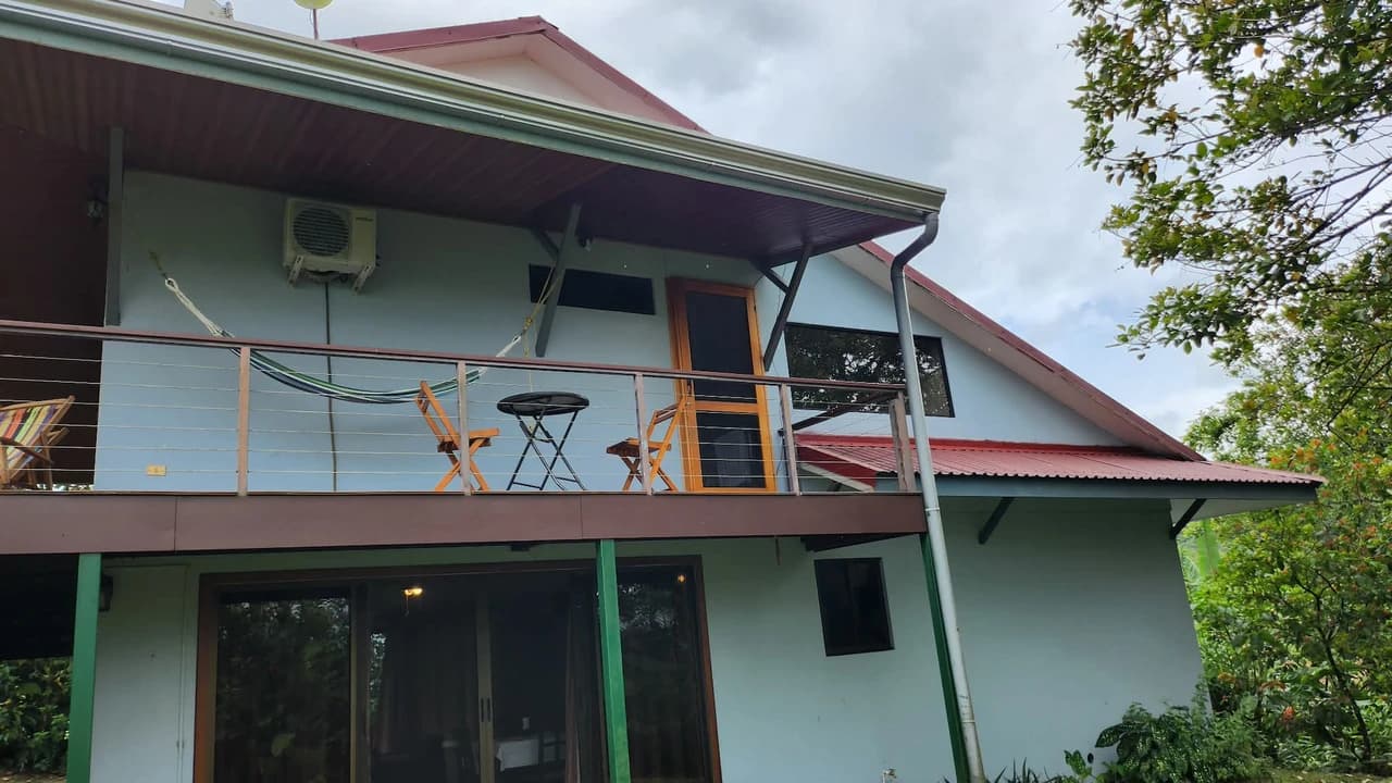2 Bedroom home with lake and volcano view - photo 10