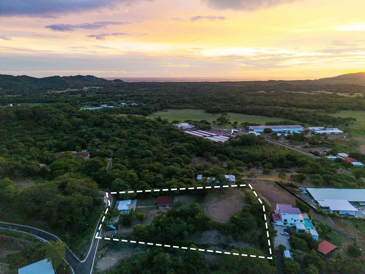 Surf Shack: Ocean-View Property with Home and Development Potential - photo 16