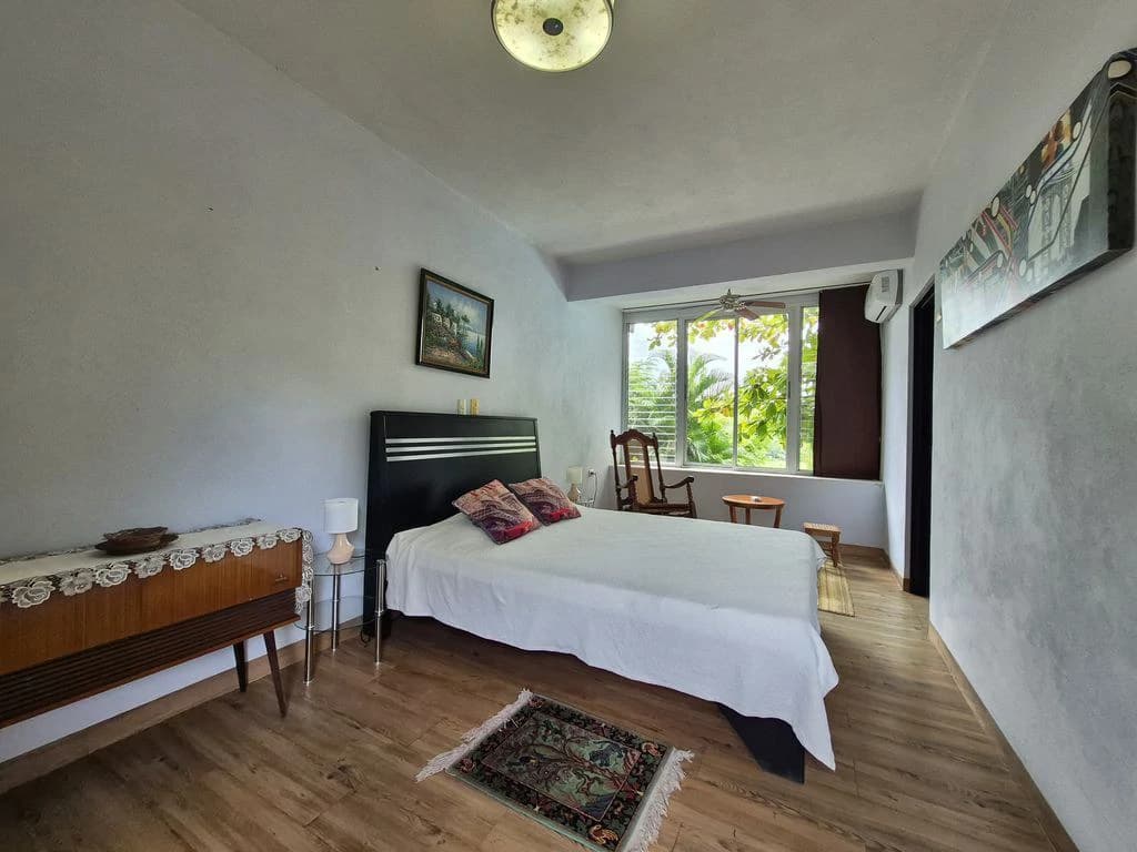 Casa Del Toro: Charm and Serenity in the Hills of Hojancha – 5-Bedroom House with Pool and Bungalow - photo 21