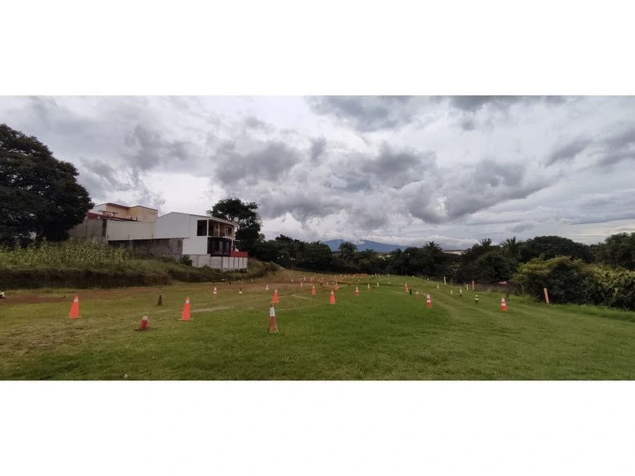 Commercial Plaza: RARE Commercial Development Parcel - photo 1