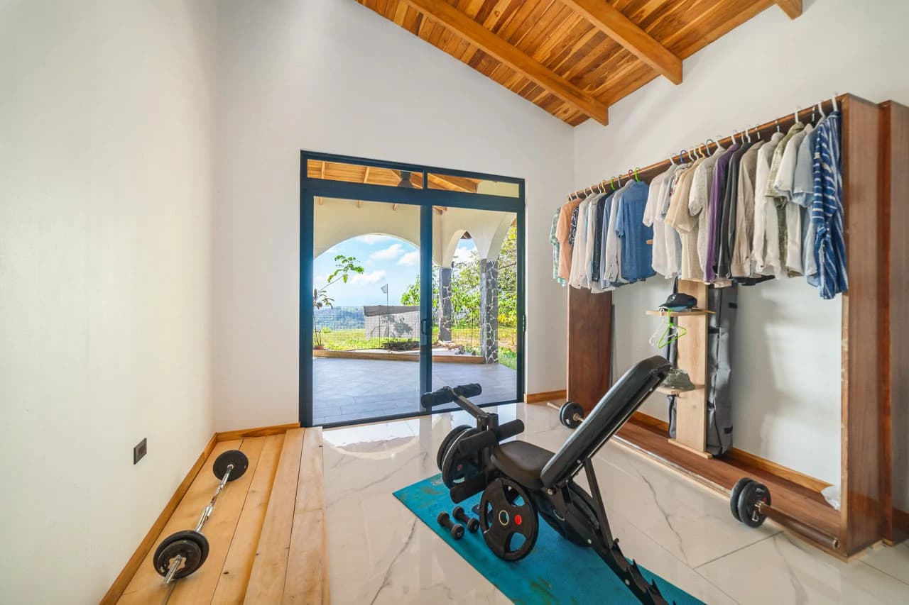 Altos de Socorro: Hilltop Farm with Expansive Ocean Views - photo 12