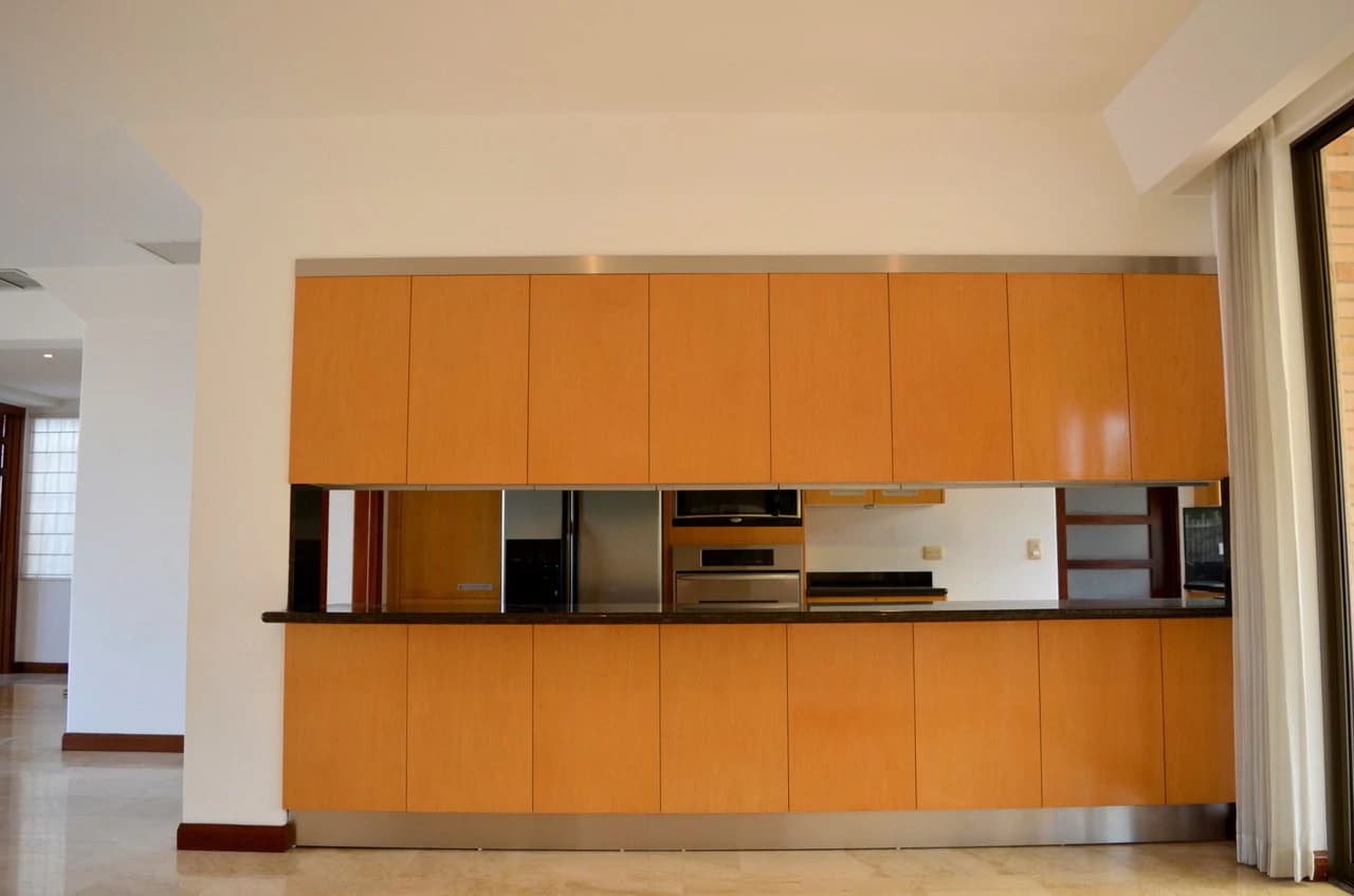 VENTA DE APARTAMENTO DE LUJO EN ESCAZU TORRE LOS LAURELES: Apartment For Sale in Los Laureles - photo 2