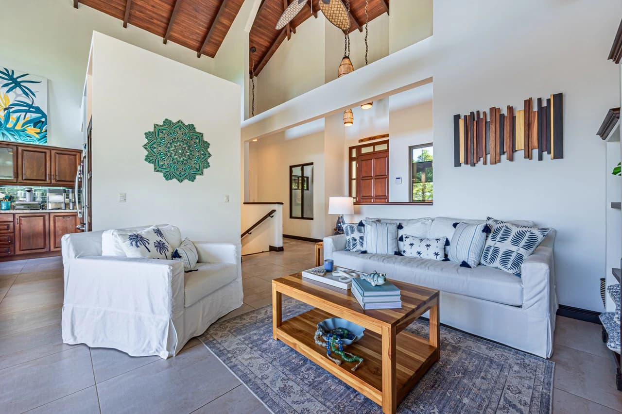 Luxurious Coastal Retreat with Ocean Views in Uvita, Costa Rica - photo 16