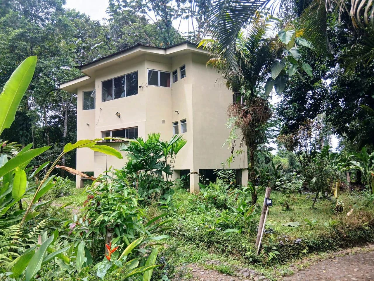 ECO TOURISM PARADISE: Turnkey Boutique Hotel in Nature! - photo 7