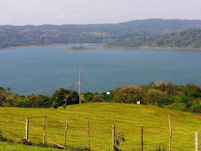Hacienda Poseidon: 33 acre property overlooking Lake and Volcano Arenal - photo 3