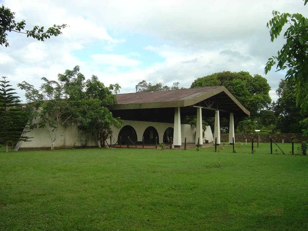 Strategic Commercial Property on the Inter-American Highway – Liberia