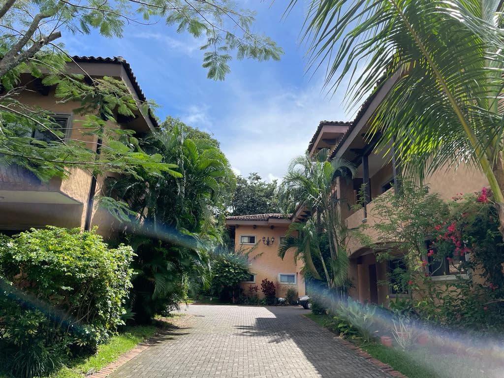 One-Level Apartment for Sale in a Condominium Brasil de Mora San José - photo 14