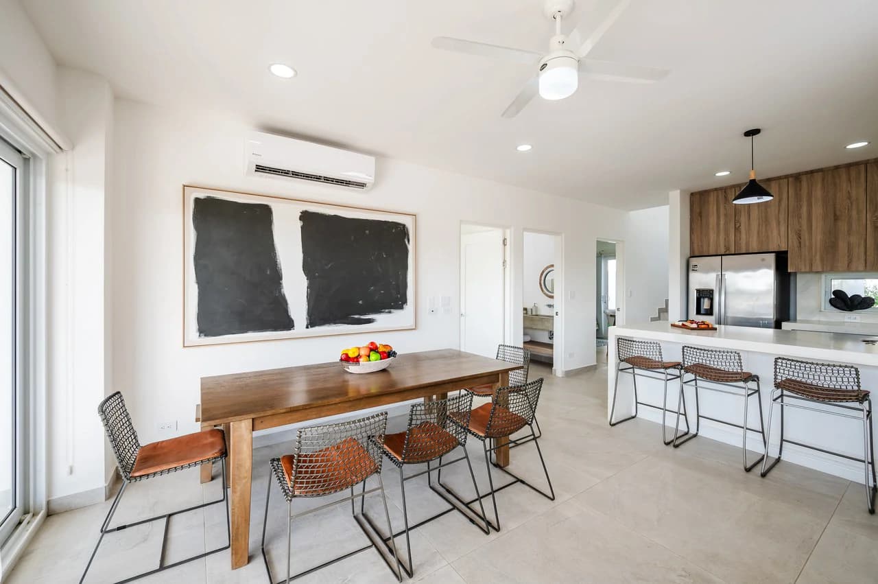 The Enclave: Ultra-Modern 5 Bedroom Villa Located Minutes From the Beach! - photo 8