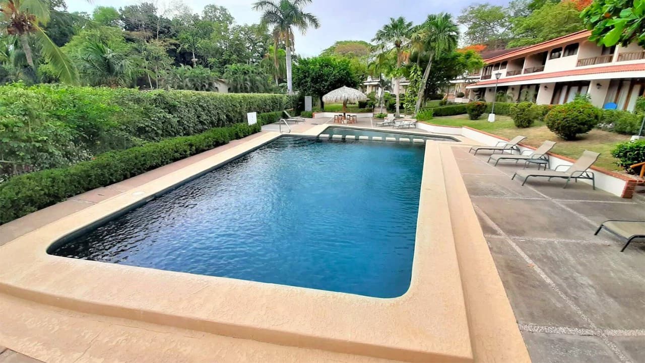 Villas Flamingo #5: Ocean View Condo Steps to the Beach - photo 10