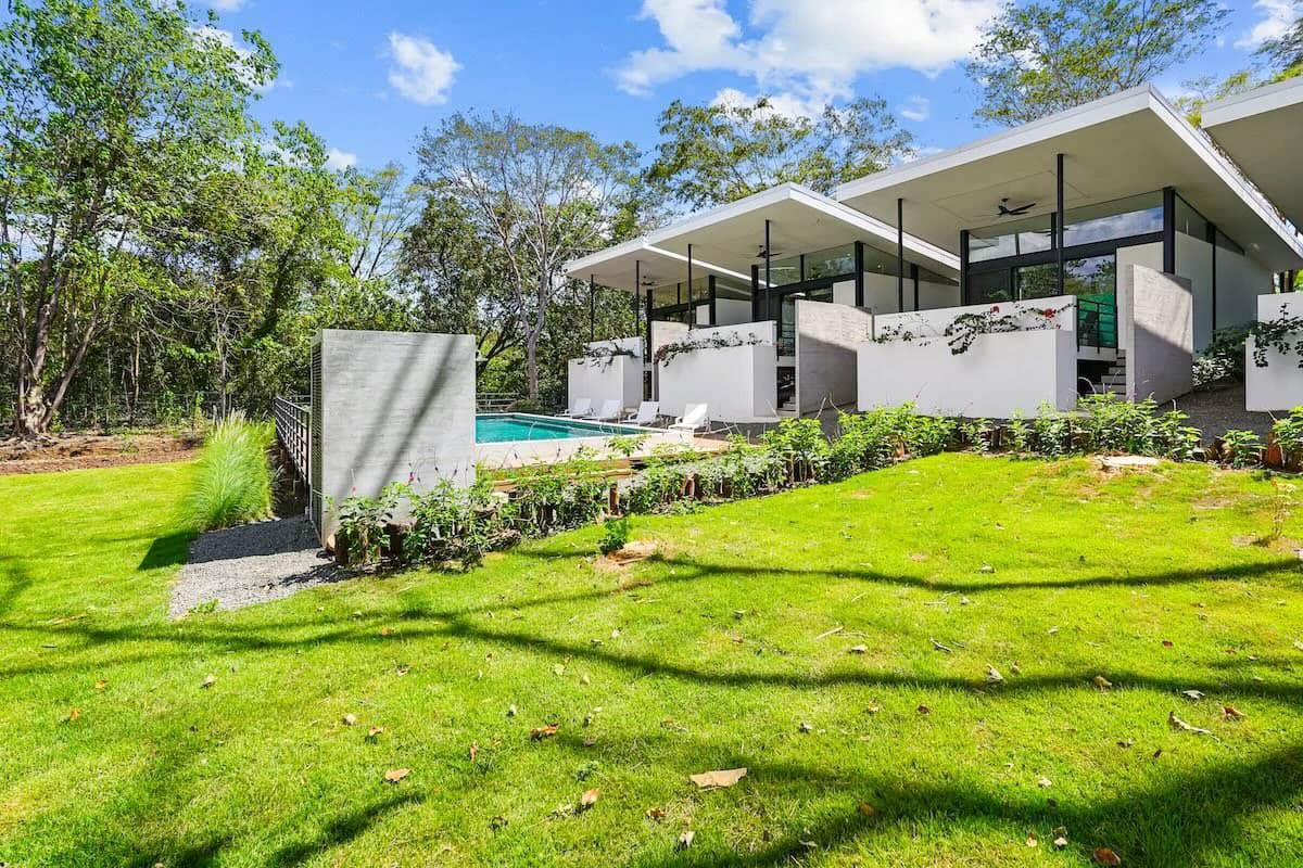 Boho Vida Bungalows: Luxury Income Compound in Playa Grande - photo 4
