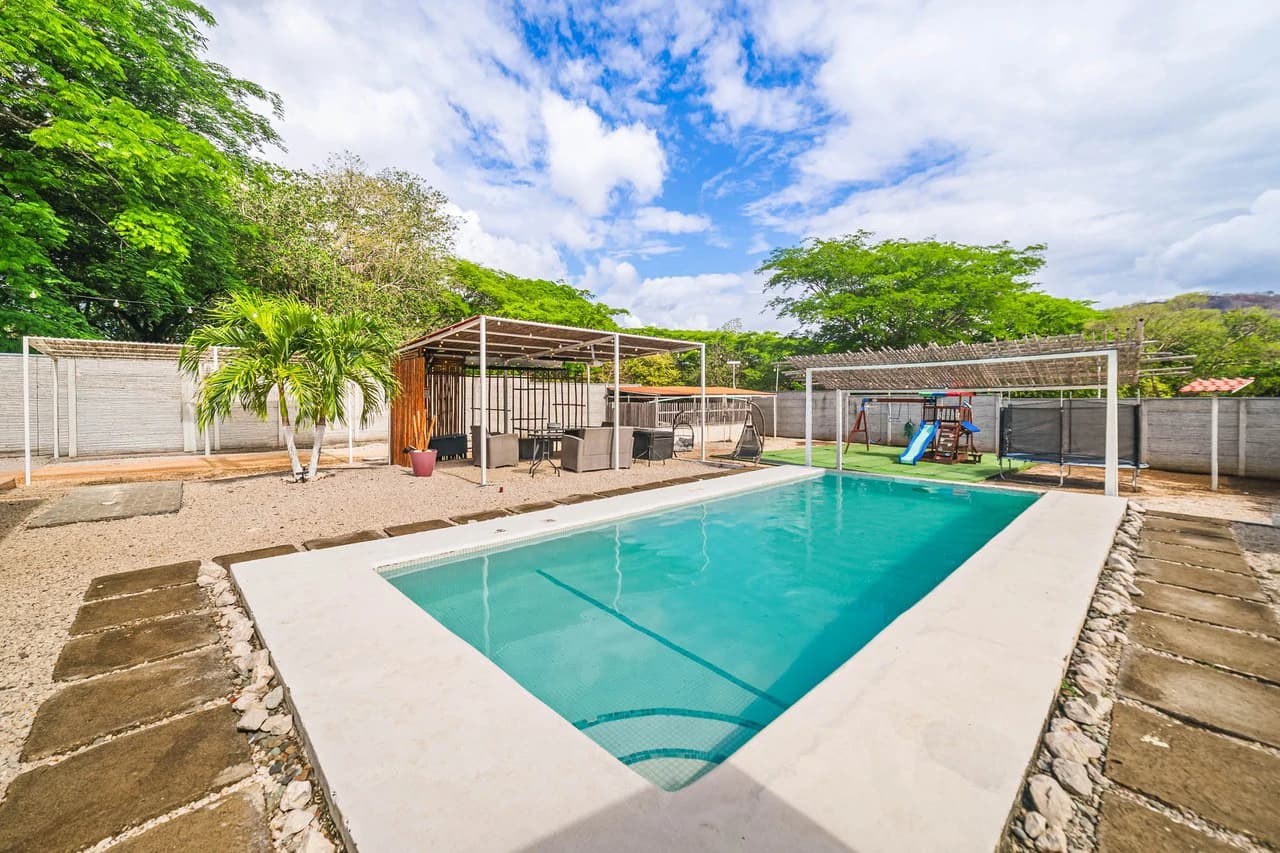 Casa Diria: Peaceful Turnkey 2BR Near Beaches - photo 11