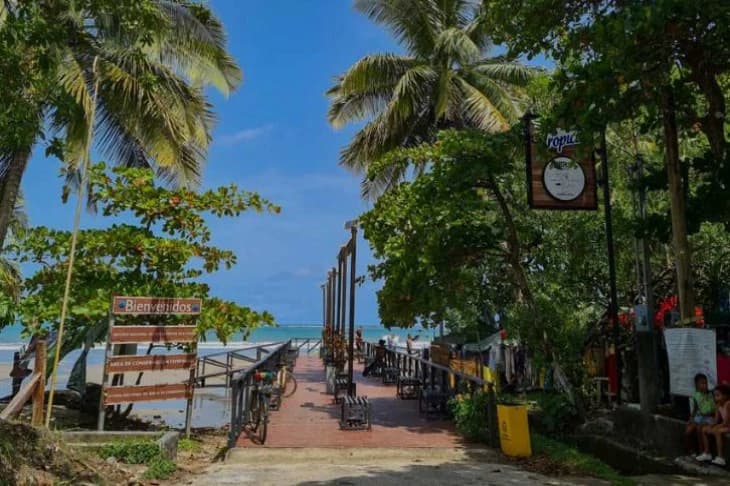 LOTES MIRADOR - 3 LOTES: Lotes Mirador, Breathtaking Lots with Stunning Ocean and Mountain Views, Large Building Pads, just 30 minutes from Samara Beach - photo 11