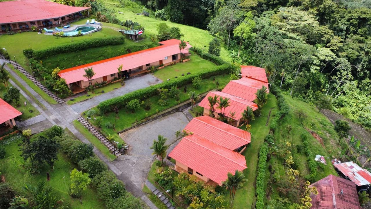 Nepenthe B&B: Hotel / B&B in the Rain Forest with spectacular views of Lake Arenal & Volcano. - photo 21