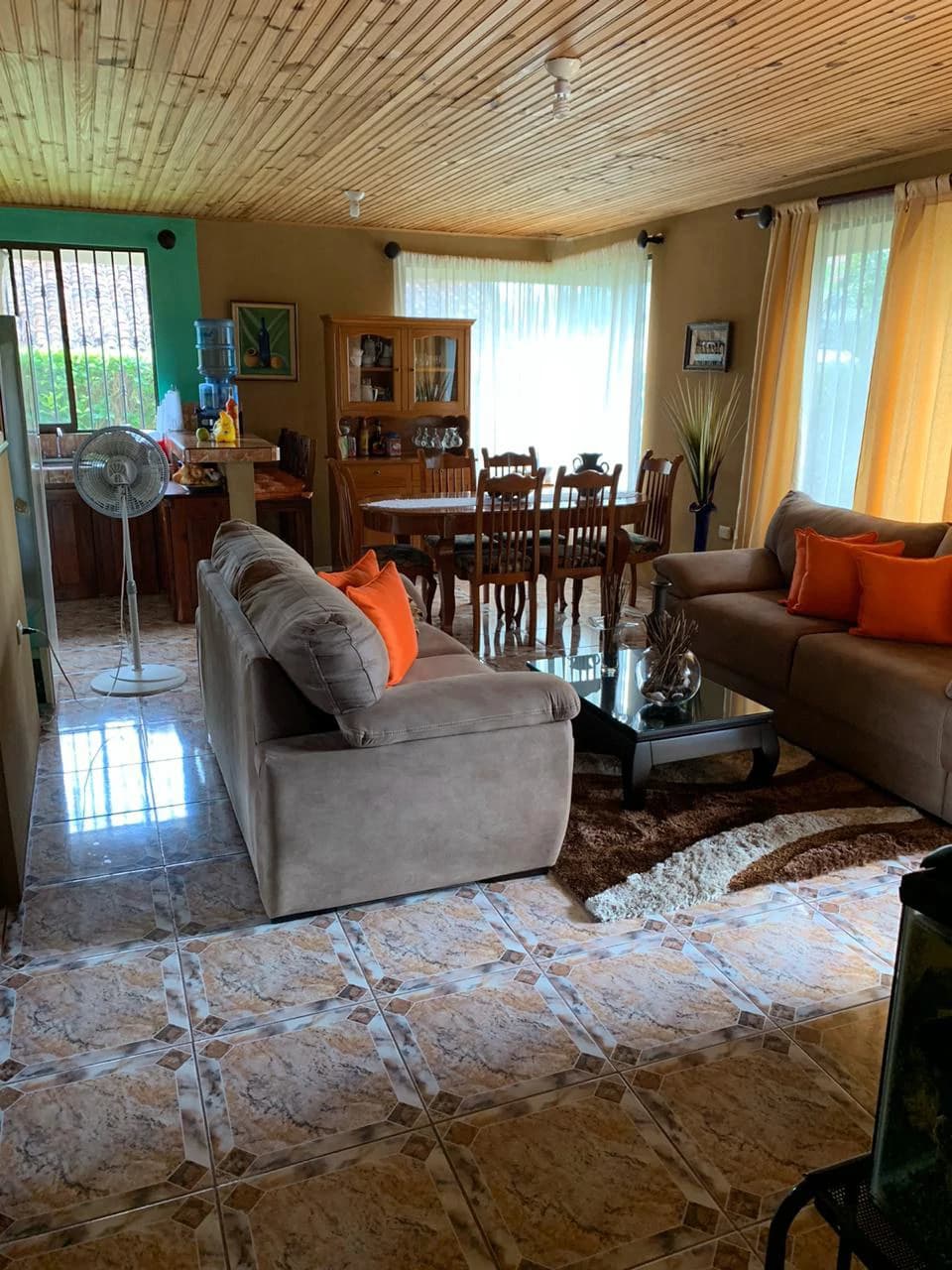 Commercial property for sale in the center of Bagaces, 1 beautiful house, and 4 producing apartments - photo 9
