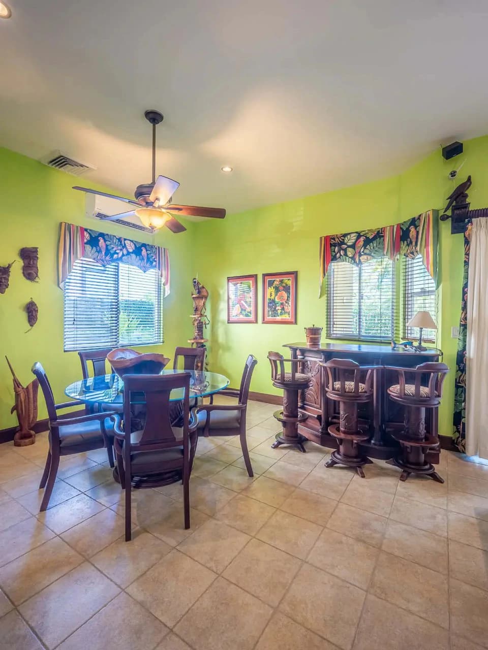 Peaceful and Secure 3BR Condo with Private Pool in Las Lomas - photo 20