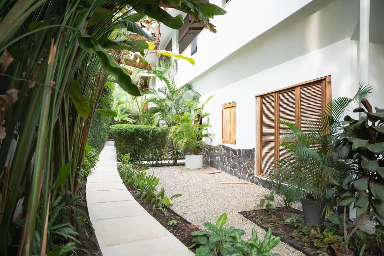 Boutique Apartment Property for Sale in Prime Location – Santa Teresa, Costa Rica: Turnkey Apartment Investment in Prime Santa Teresa Location - photo 12