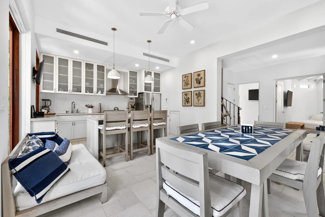 25 Paseo Del Mar: Best-Priced Beachfront Home in Las Catalinas - photo 14