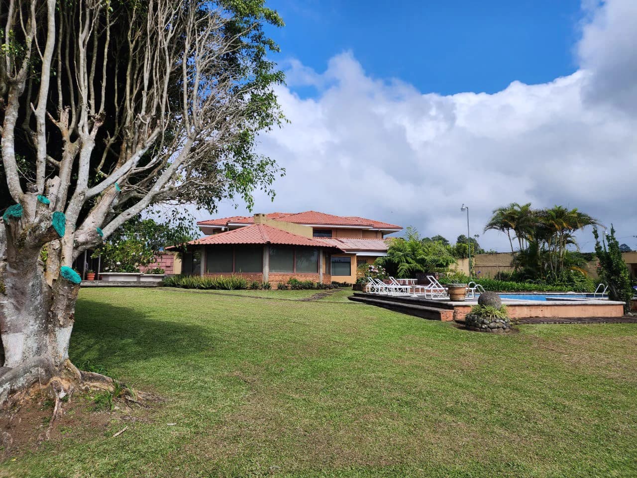 Villa For Sale in San Luis - photo 11