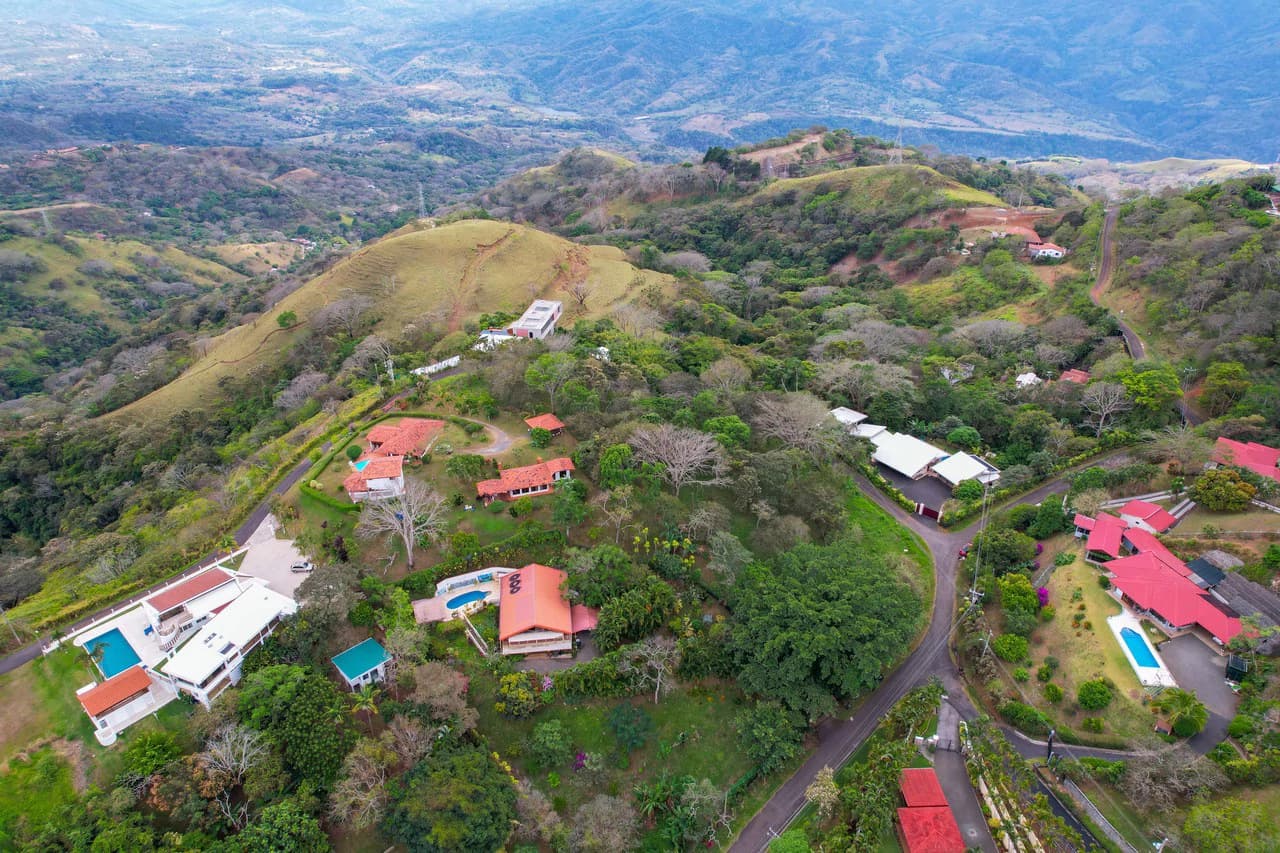 Exclusive Lot in Vista Atenas –Panoramic Views - photo 6