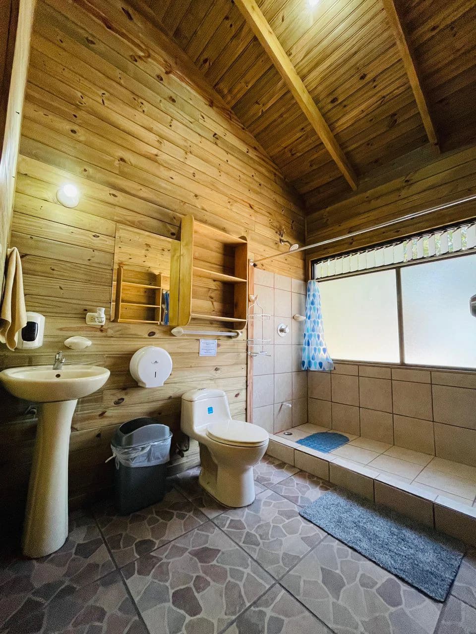 Cabin Rentals: Turnkey Investment Property - photo 16