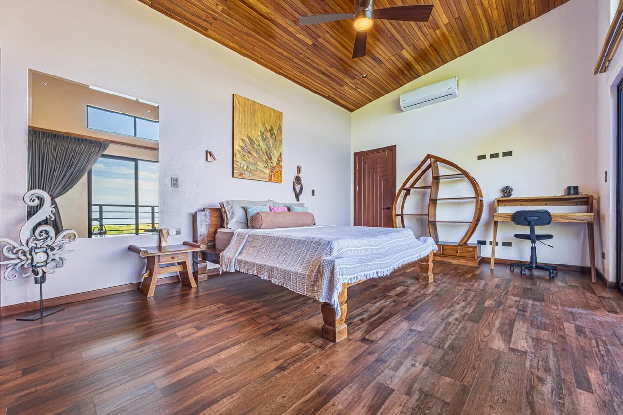 Casa Markissa: Luxury Oceanview Villa with Proven Rental Income. - photo 19
