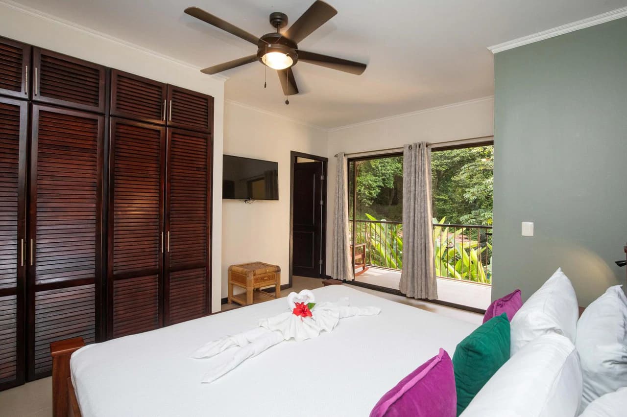 Manuel Antonio 3 bedroom- 3 bath with pool in Gated Development - photo 52