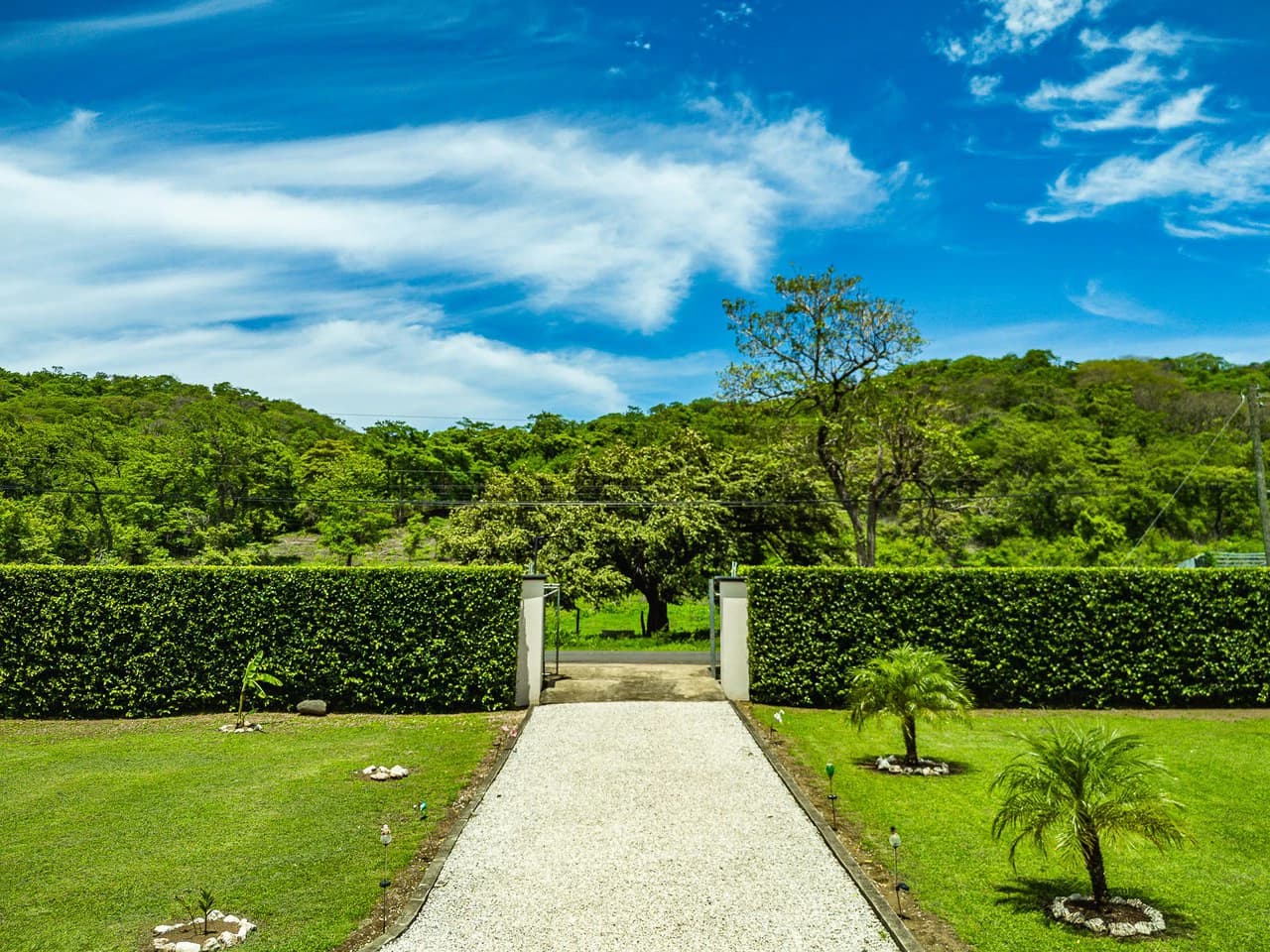 Casa Campo: Quiet Countryside Home Near Beaches - photo 11