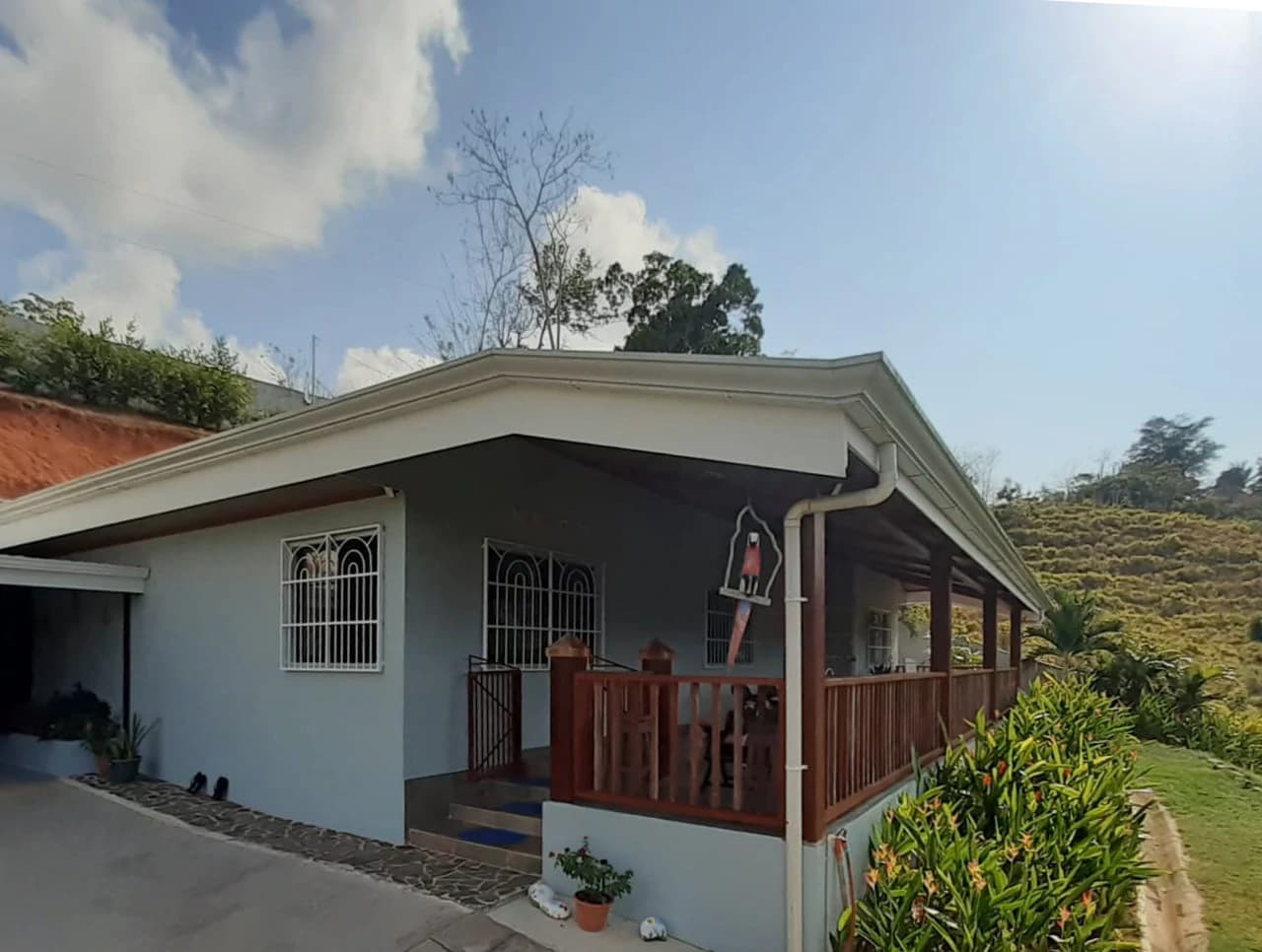 FULLY LANDSCAPED PROPERTY- OCEAN VIEW - photo 7