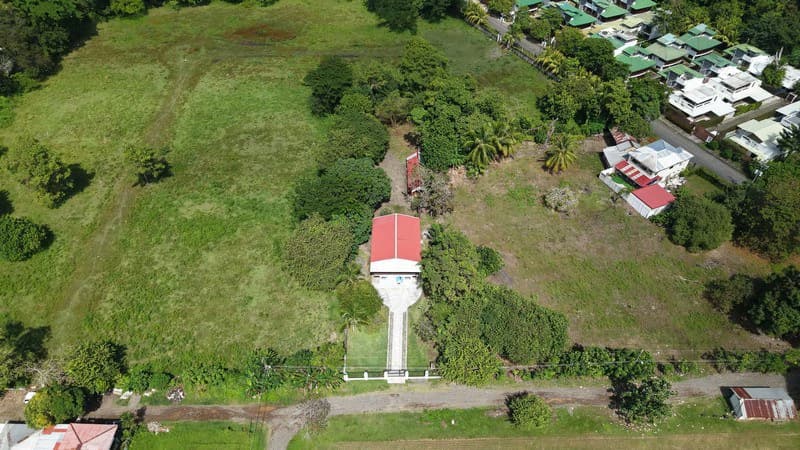 Villa del Mar, one block from the beach in Bejcuo: Fully titled half acre property with 2 level home - photo 7