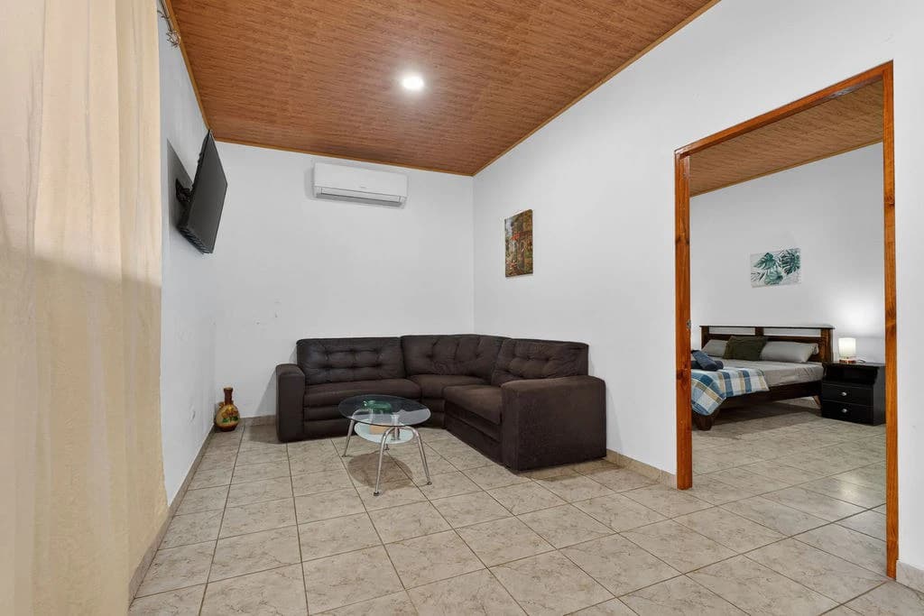 Villa Los Monos: High-Income 9-Unit Rental Property Near Playa Grande - photo 41