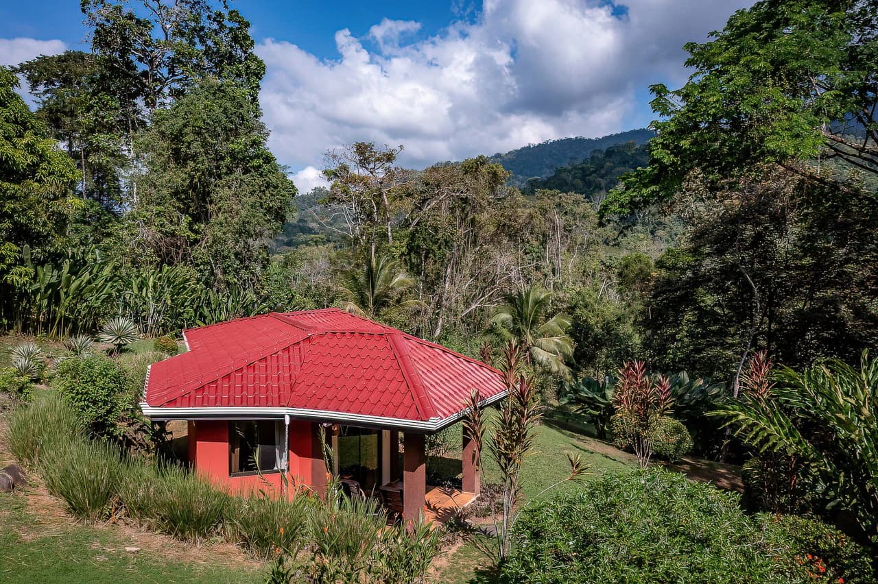 A TRANQUIL HAVEN: PRIME INVESTMENT OPPORTUNITY IN UVITA'S LUSH RIVER ENCLAVE: Mountain Hotel/Resort/Hostel For Sale in Uvita - photo 51