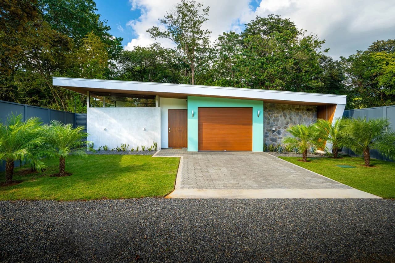 Amazing New Villa Cayman: Solar Powered and Walk to the Beach in Uvita! - photo 31
