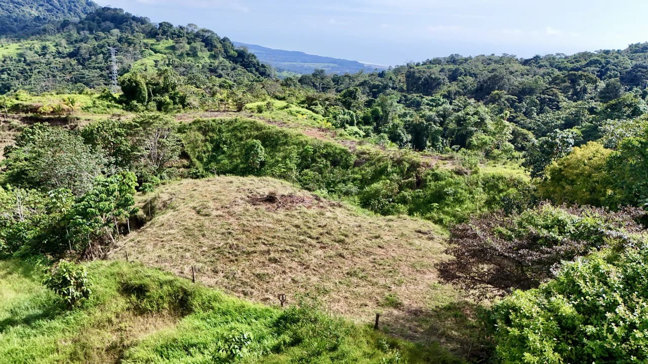 Off-Grid Ocean View Lot | 1.7 Acres in Las Nubes Matapalo Hills - photo 6