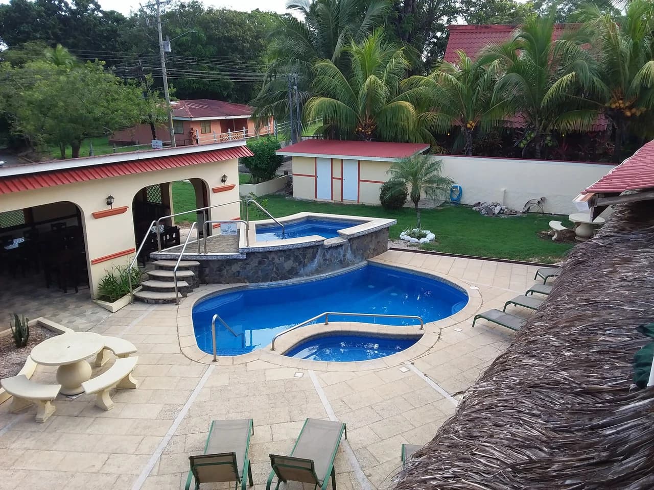 Beach Boutique Hotel for sale, Turn Key business opportunity in an established community in Playa Carrillo, Guanacaste - photo 4