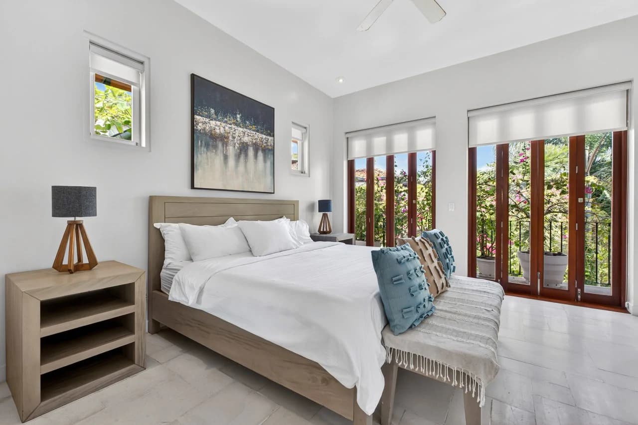 25 Paseo Del Mar: Best-Priced Beachfront Home in Las Catalinas - photo 17