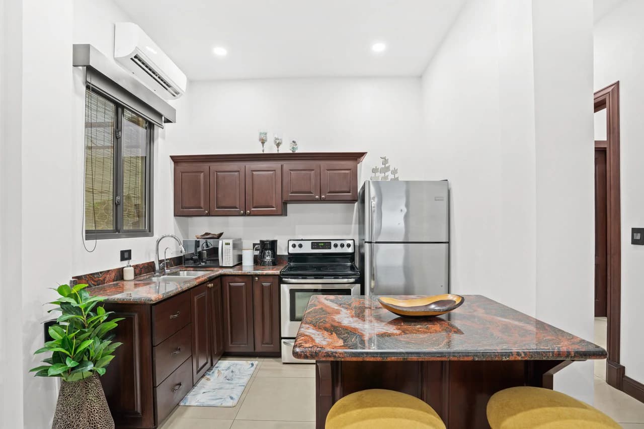 Pura Vida House: 6 bedroom 6 Bathroom Rental Juggernaut in Gated Community - photo 36