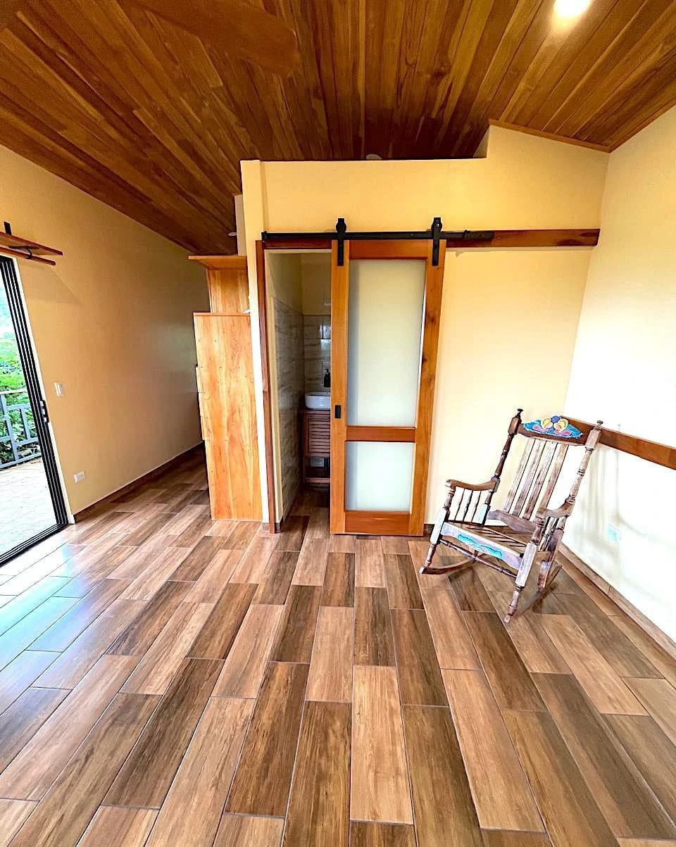 VILLA PIETRA: CAPTIVATING LAKE ARENAL ESTATE WITH GUEST CASITA - photo 23