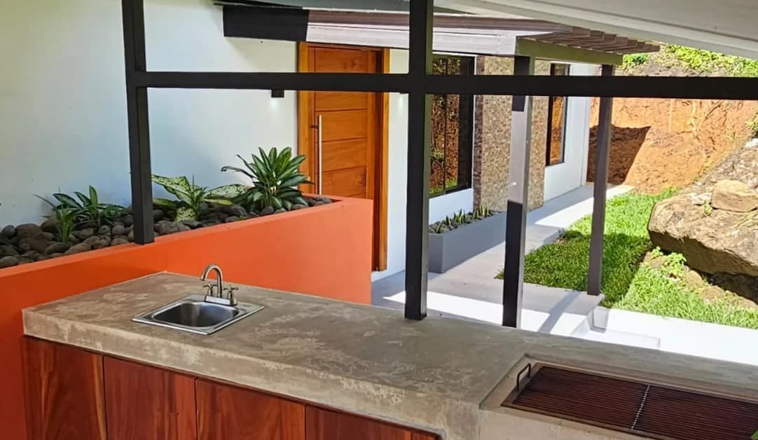 VILLA AMANDA: Urban Style Home in Rural Setting - photo 10