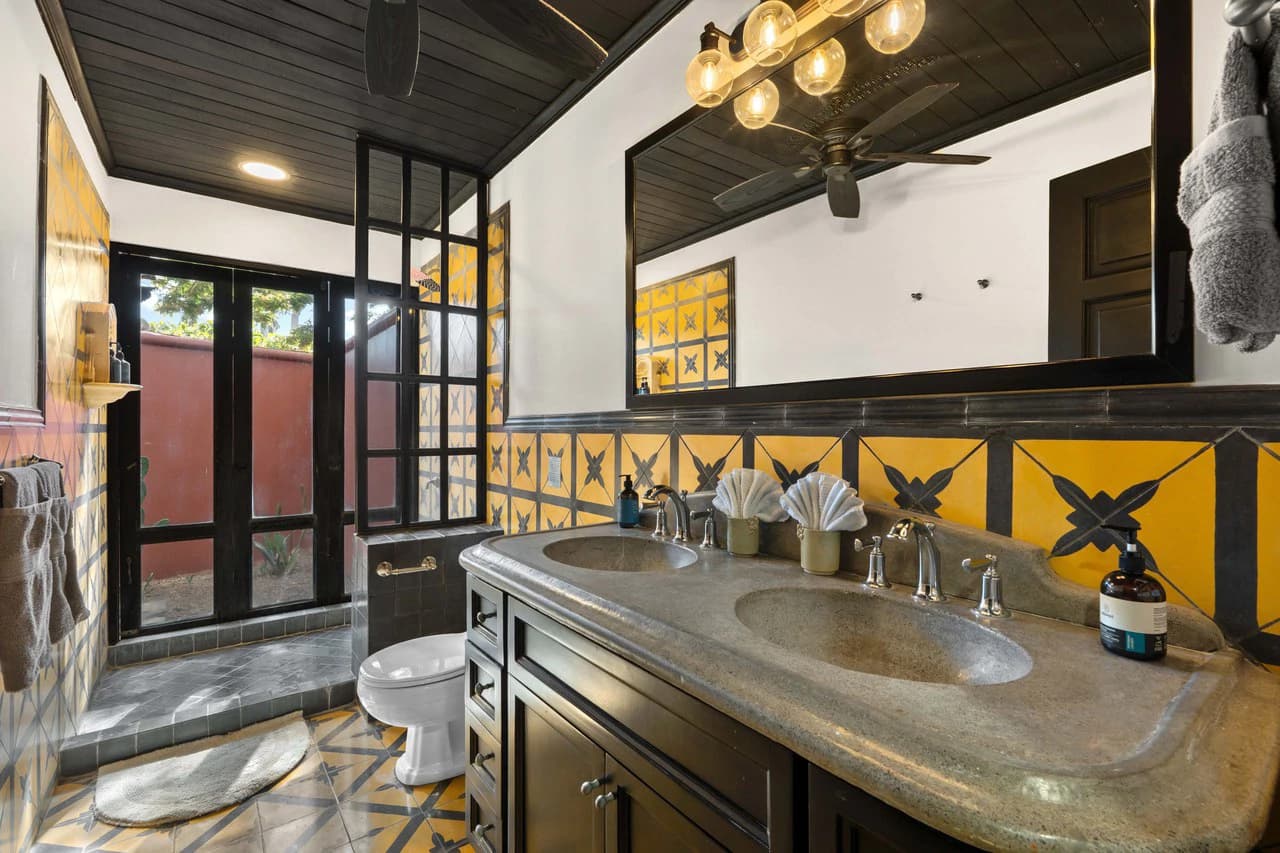 Villa Cerca del Mar 5: Beach House in Highly Coveted and Intimate Development in Tamarindo/Langosta - photo 15