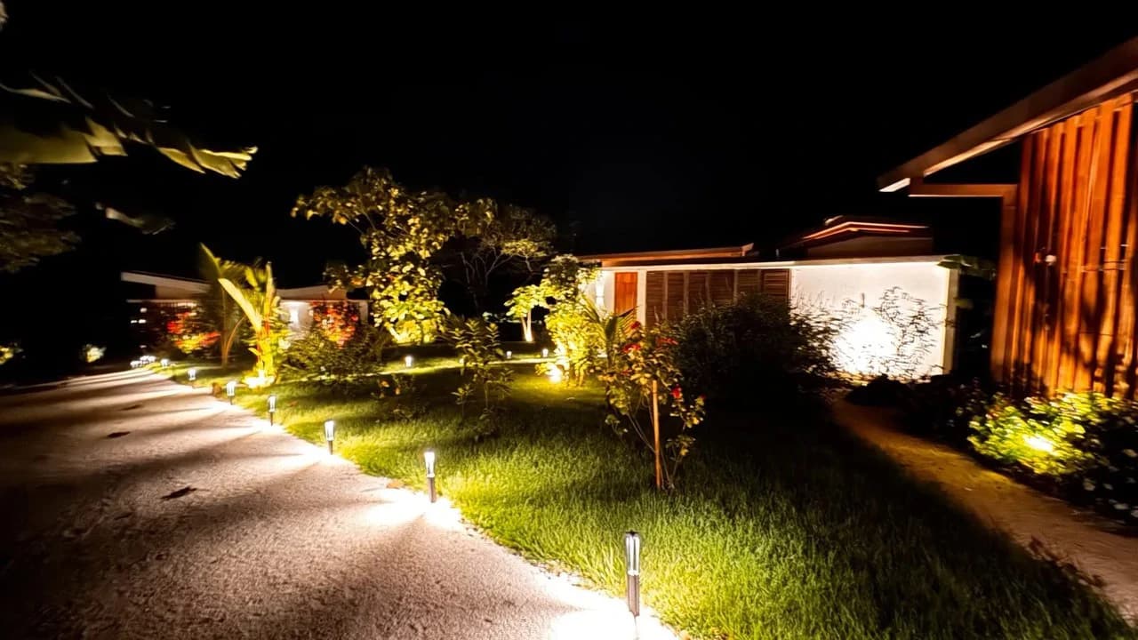 Casa Lilith: $1.39 Million - Luxury Jungle Estate with Guest House in The Ark Community, Santa Teresa Costa Rica - photo 72