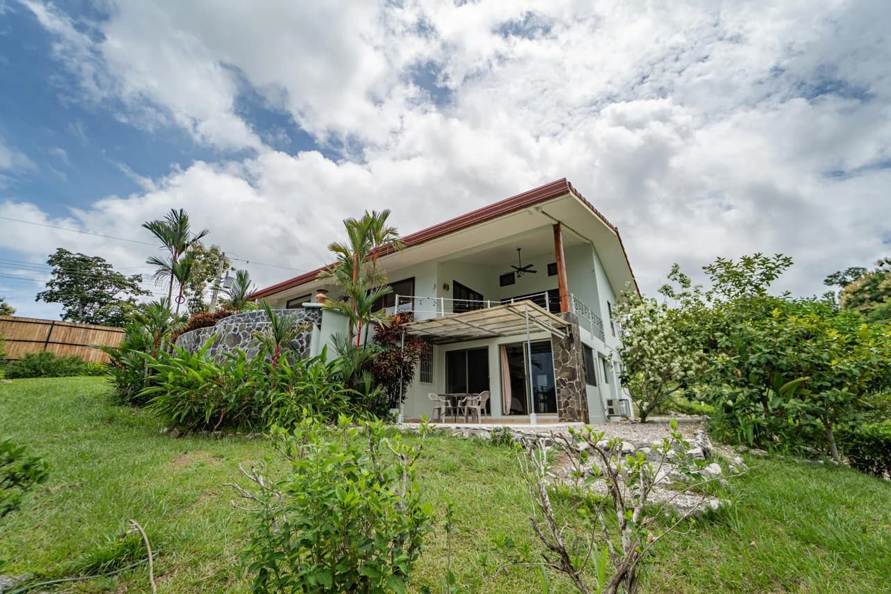 Casa Cavalier: 3BR Ocean View Mountain Home with Studio Apartment - photo 26