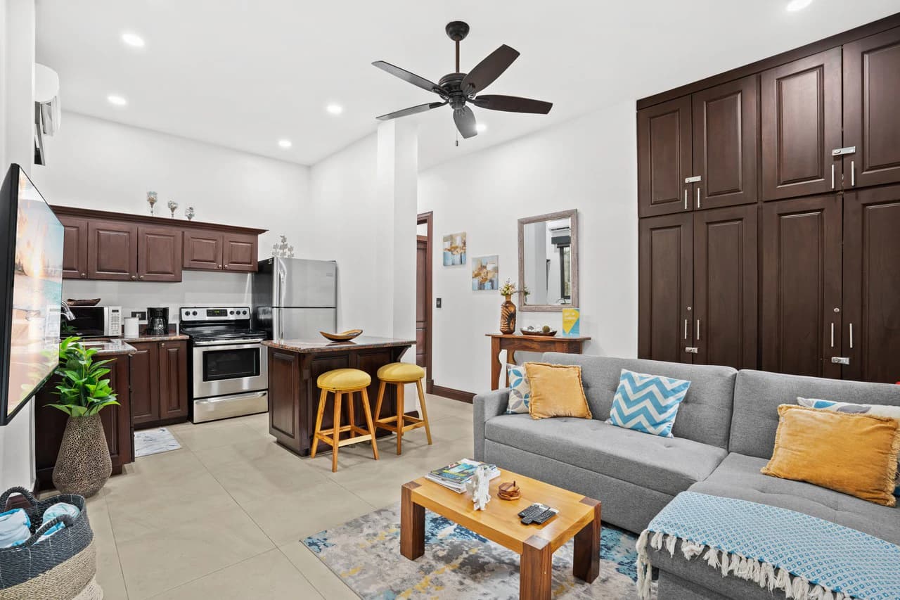 Pura Vida House: 6 bedroom 6 Bathroom Rental Juggernaut in Gated Community - photo 38