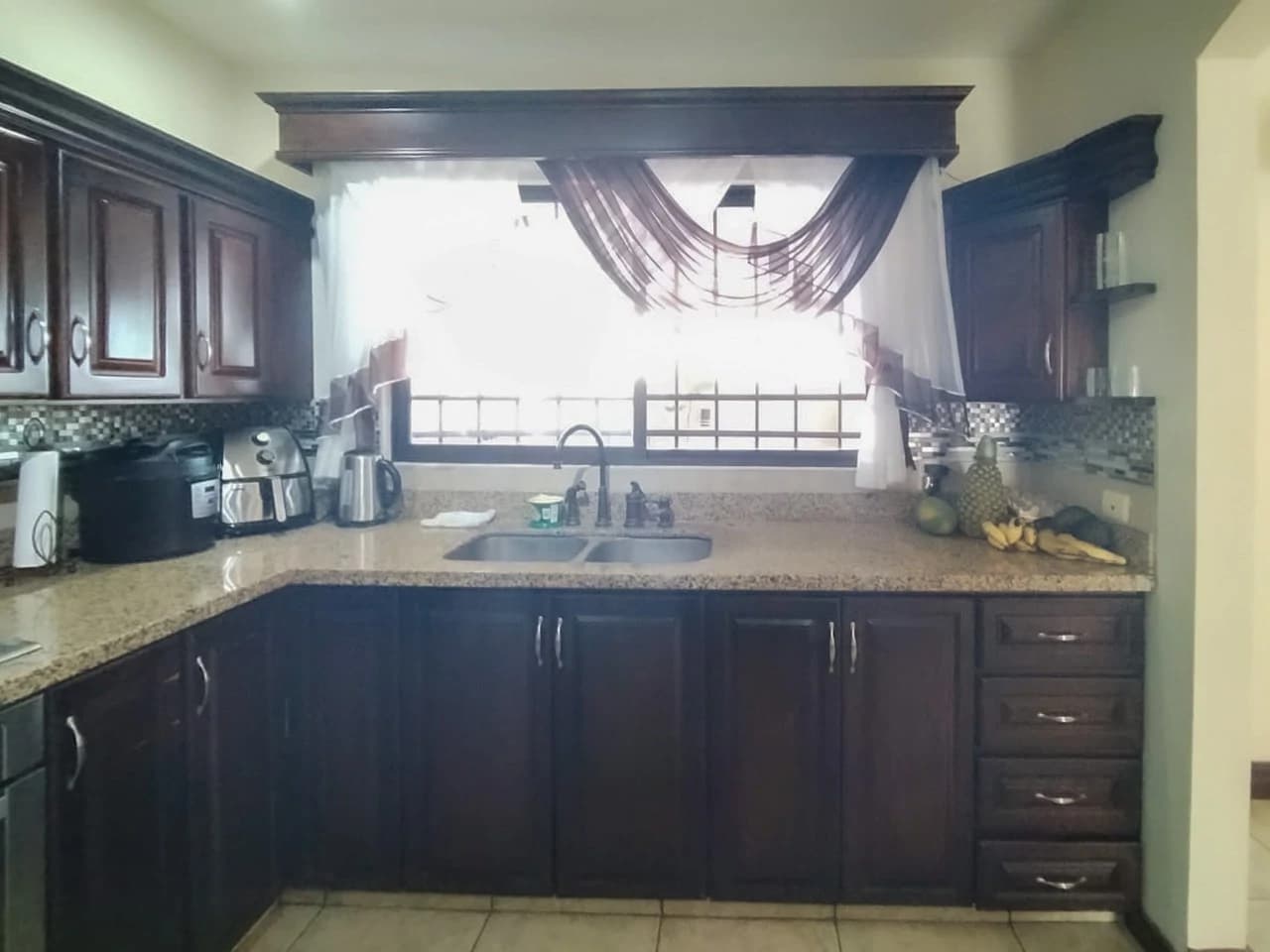 Lovely 2-Story House for Sale in Grecia - photo 2