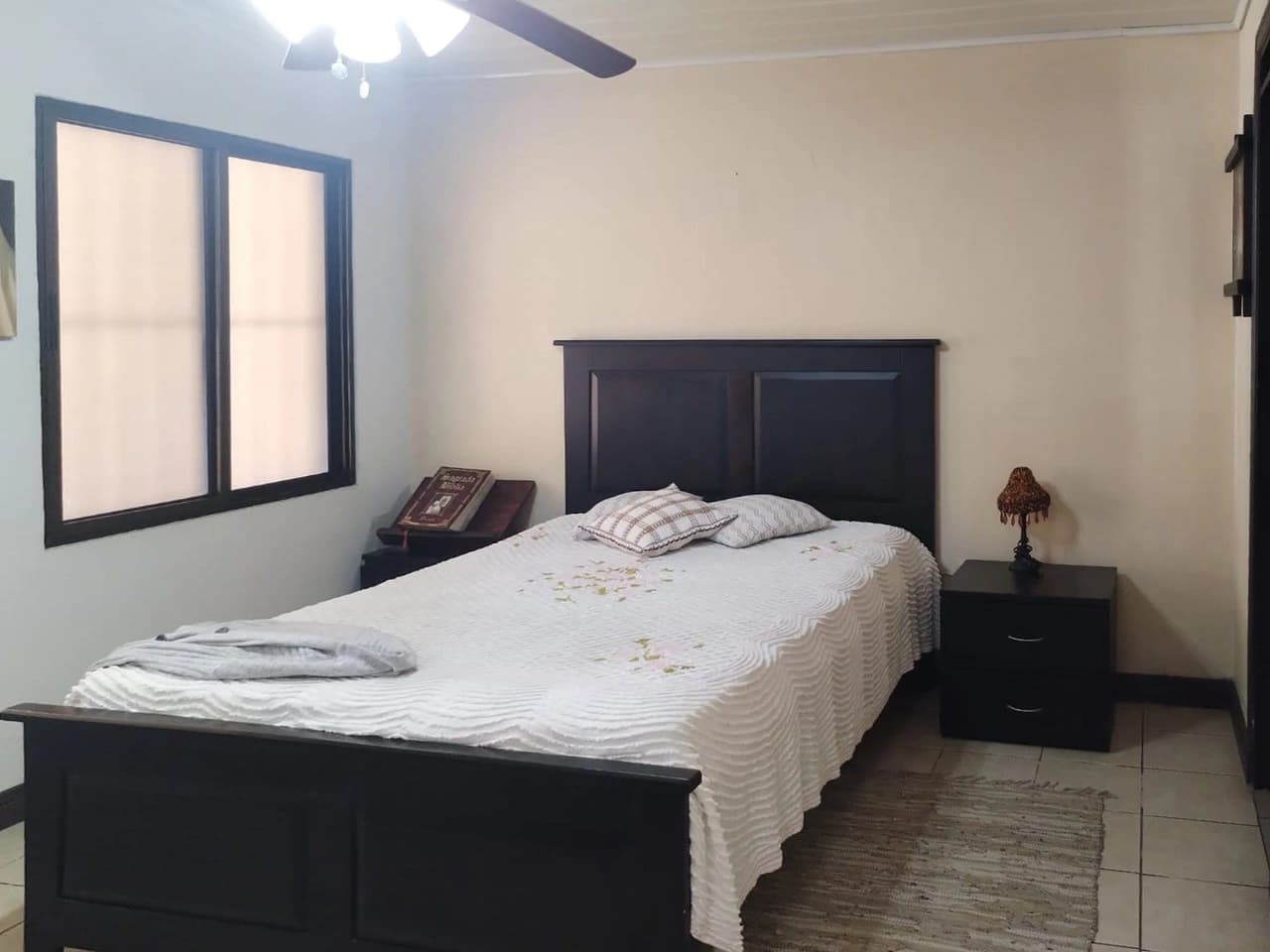 House in Grecia center just 100m from the Plaza Grecia Mall - photo 10