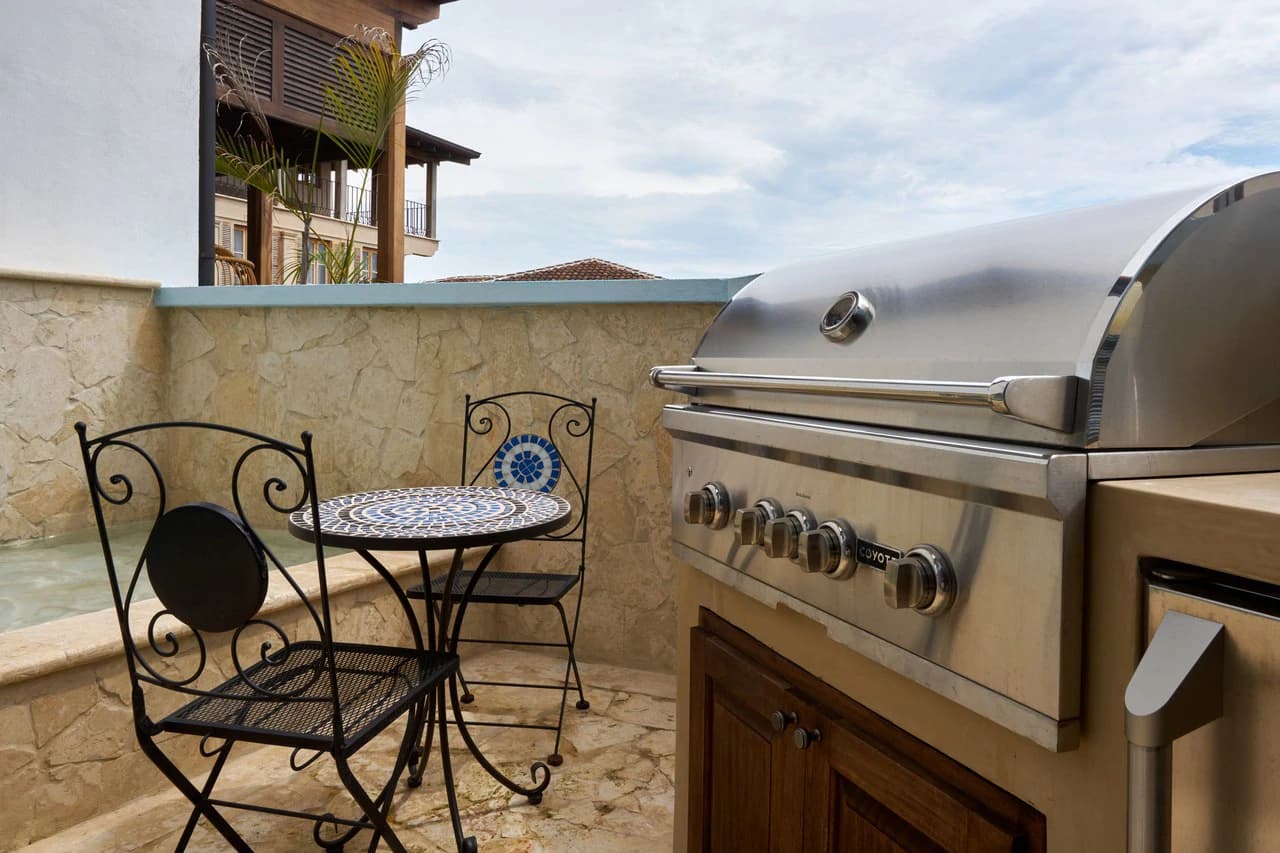 7 Calle La Ronda: Elegant 3-Story Ocean View Hillside Home in Las Catalinas - photo 29