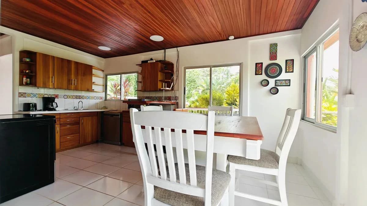 ID 888: 4 Bd/3 Ba Multi-Unit Home Near Puerto Viejo with Rental Potential - photo 9
