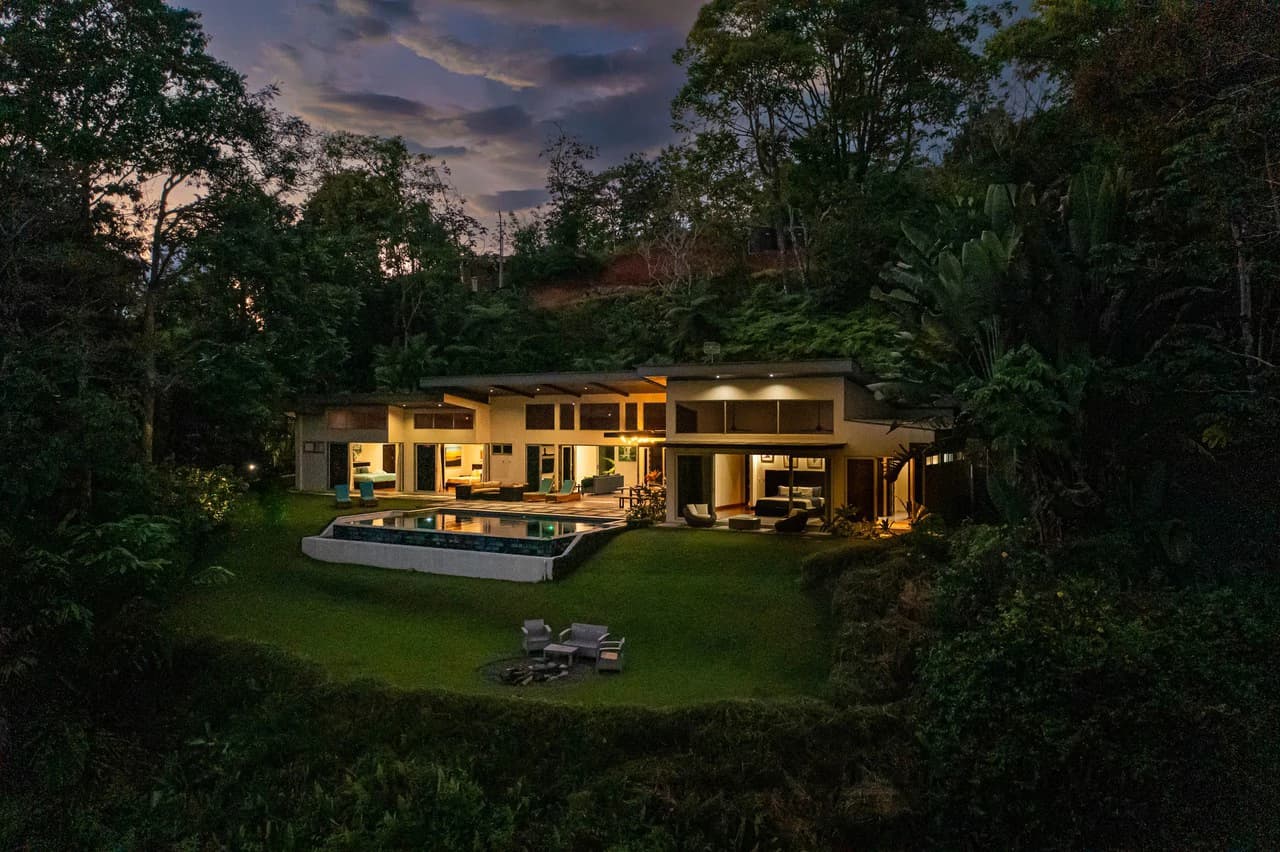Villa La Luna Gated Estate, Mountainside Home and Whale Tail Views: Mountain House For Sale in Escaleras - photo 10