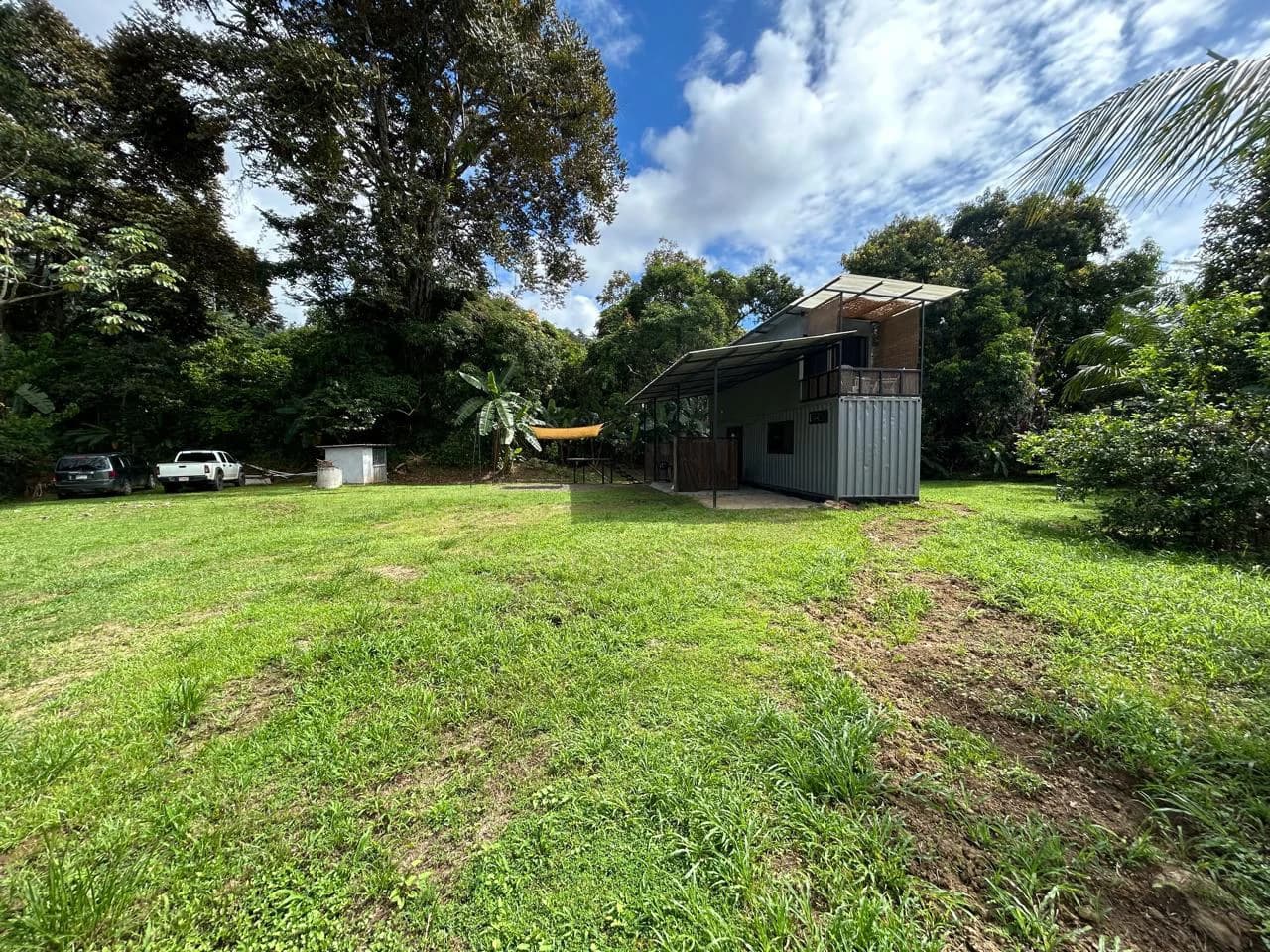 Hatillo Breeze, 2 Bedroom Home on 1,311m2 of usable land and year round creek!: House For Sale in Hatillo