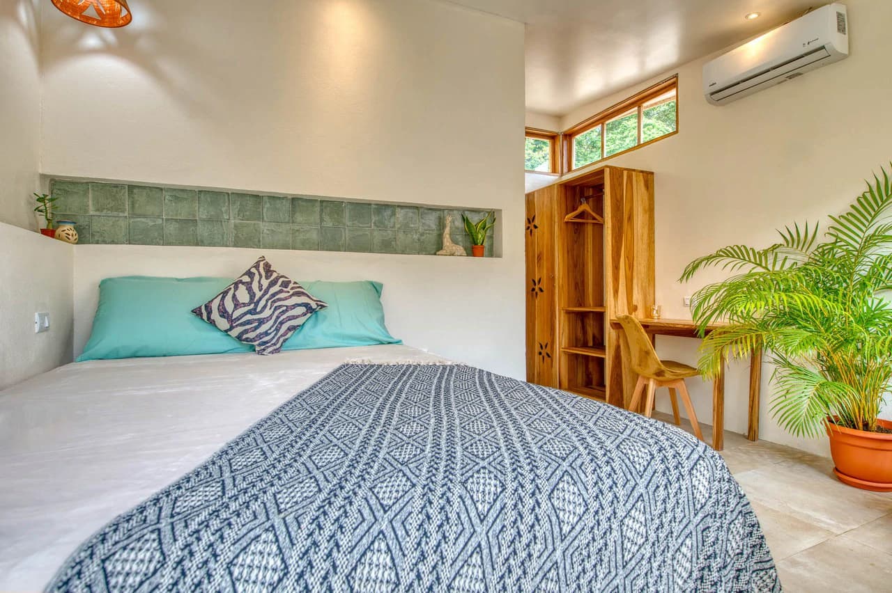 2 Bd/2 Ba - Move-In Ready Caribbean Living in Central Puerto Viejo - photo 9