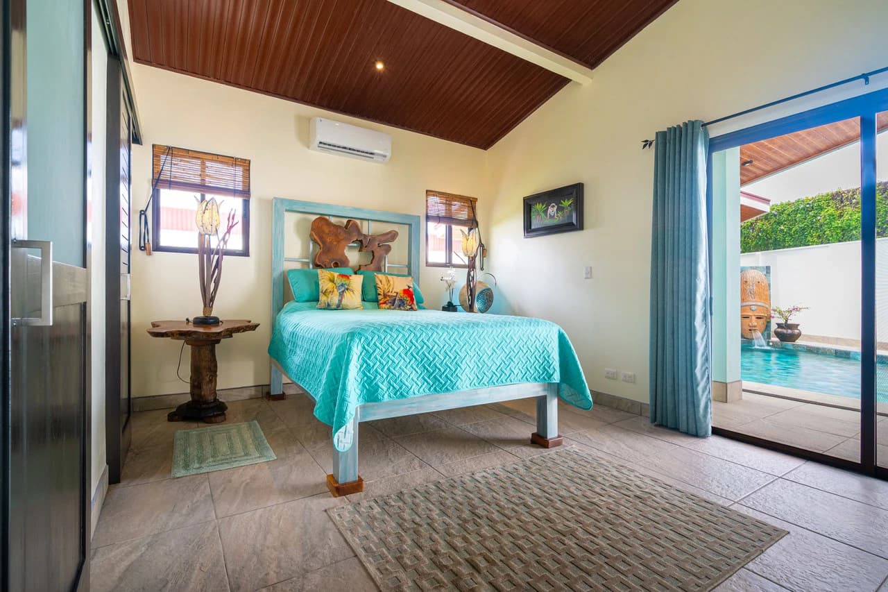 Villa Esmeralda: Big Pool. Big Lot. Big Lifestyle. Central Uvita, Walk to Everything! - photo 36